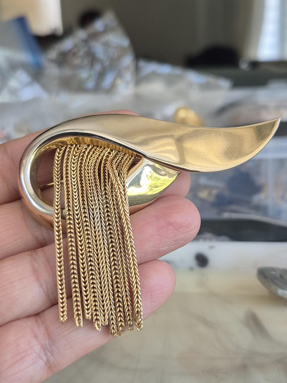 Gold Sculptural Tassel Brooch - Picture 2 of 4